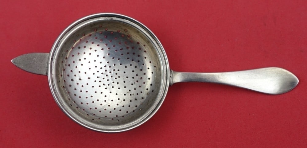 Watson Old Colony Sterling Silver Tea Strainer 6 1/4" (1 of 2)