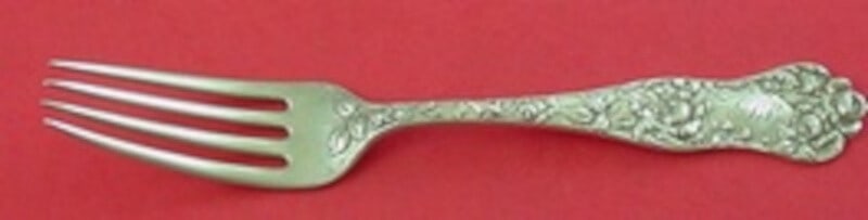Shiebler American Beauty Sterling Silver Dinner Fork 7 3/4 2.25oz: Shiebler American Beauty Sterling Silver Dinner Fork 7 3/4 2.25oz This exquisite dinner fork features the elegant "American Beauty" pattern by Shiebler, crafted from high-quality sterling silver. Meas
