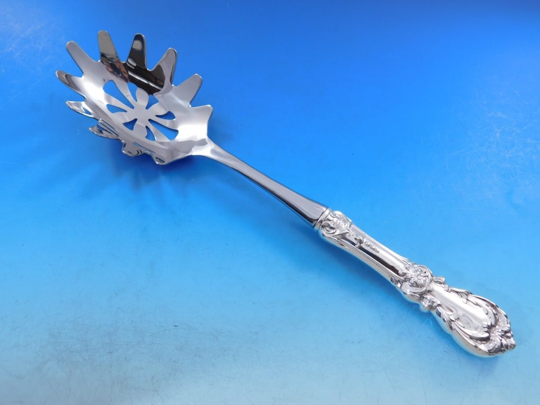 Reed and Barton Burgundy Sterling Silver Pasta Server Custom 10.5": Reed and Barton Burgundy Sterling Silver Pasta Server Custom 10.5" This exquisite pasta server features the elegant Burgundy pattern by Reed and Barton, crafted from sterling silver with a hollow hand