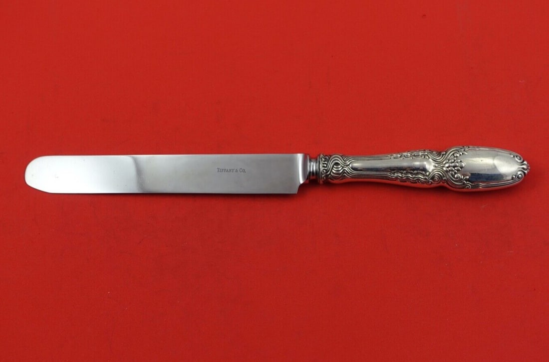 Tiffany & Co. Broom Corn Sterling Silver Dinner Knife 10": Tiffany & Co. Broom Corn Sterling Silver Dinner Knife 10" This exquisite dinner knife features the Broom Corn pattern by Tiffany & Co., crafted from high-quality sterling silver. Measuring 10 inches i