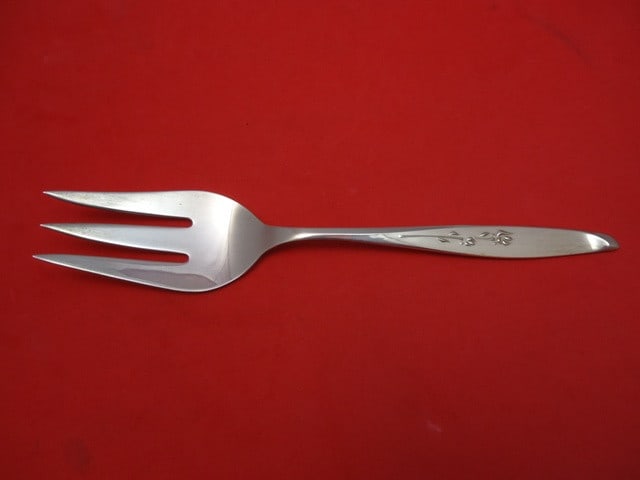 Gorham Chapel Rose Sterling Silver Cold Meat Fork 8.5 Inch Serving: Gorham Chapel Rose Sterling Silver Cold Meat Fork 8.5 Inch Serving This exquisite cold meat fork is crafted from sterling silver in the elegant Chapel Rose pattern by Gorham. Measuring 8 1/2 inches, i