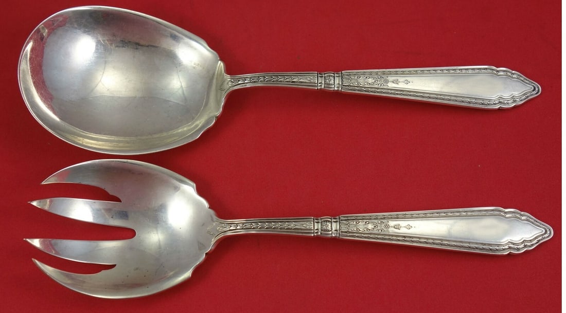 Reed & Barton Oxford Sterling Silver 2-Piece Salad Serving Set: Reed & Barton Oxford Sterling Silver 2-Piece Salad Serving Set This exquisite 2-piece salad serving set, crafted from sterling silver, features the elegant Oxford pattern by Reed and Barton. The set i