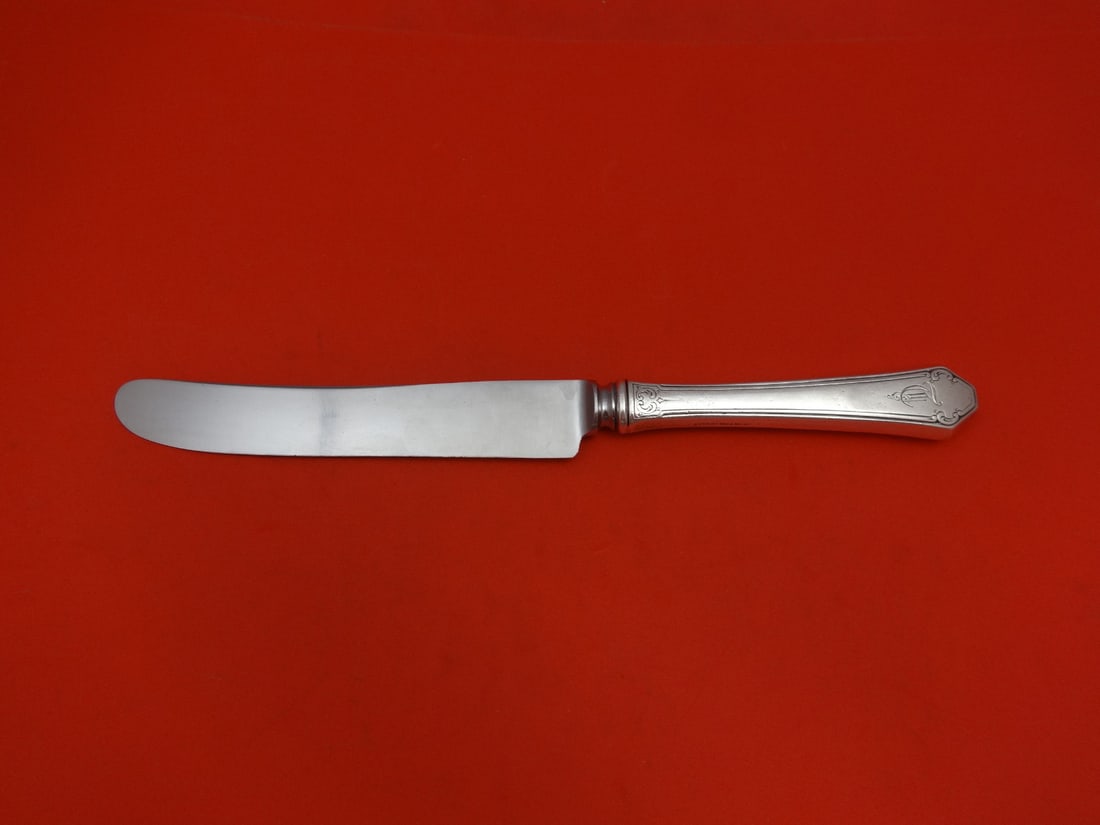 Towle Lady Mary Sterling Silver Dinner Knife Old French 9.5" Monogrammed: Towle Lady Mary Sterling Silver Dinner Knife Old French 9.5" Monogrammed This exquisite dinner knife from the Lady Mary pattern by Towle is crafted from high-quality sterling silver. Measuring 9 1/2 i