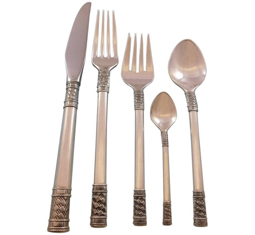 44 Piece Wallace Aegean Weave Plain Sterling Flatware Service for 8: 44 Piece Wallace Aegean Weave Plain Sterling Flatware Service for 8 Wallace Aegean Weave Plain sterling silver flatware set for 8, post-1940, made in the United States. The 44-piece set includes knive