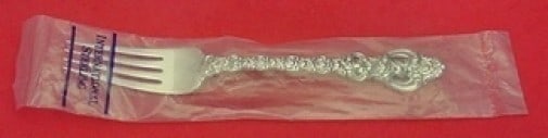 International Sterling Silver King Louis Dinner Fork 7.5" Unmonogrammed: International Sterling Silver King Louis Dinner Fork 7.5" Unmonogrammed Introducing the exquisite King Louis Dinner Fork, crafted by International Sterling. This elegant piece measures 7 1/2 inches an