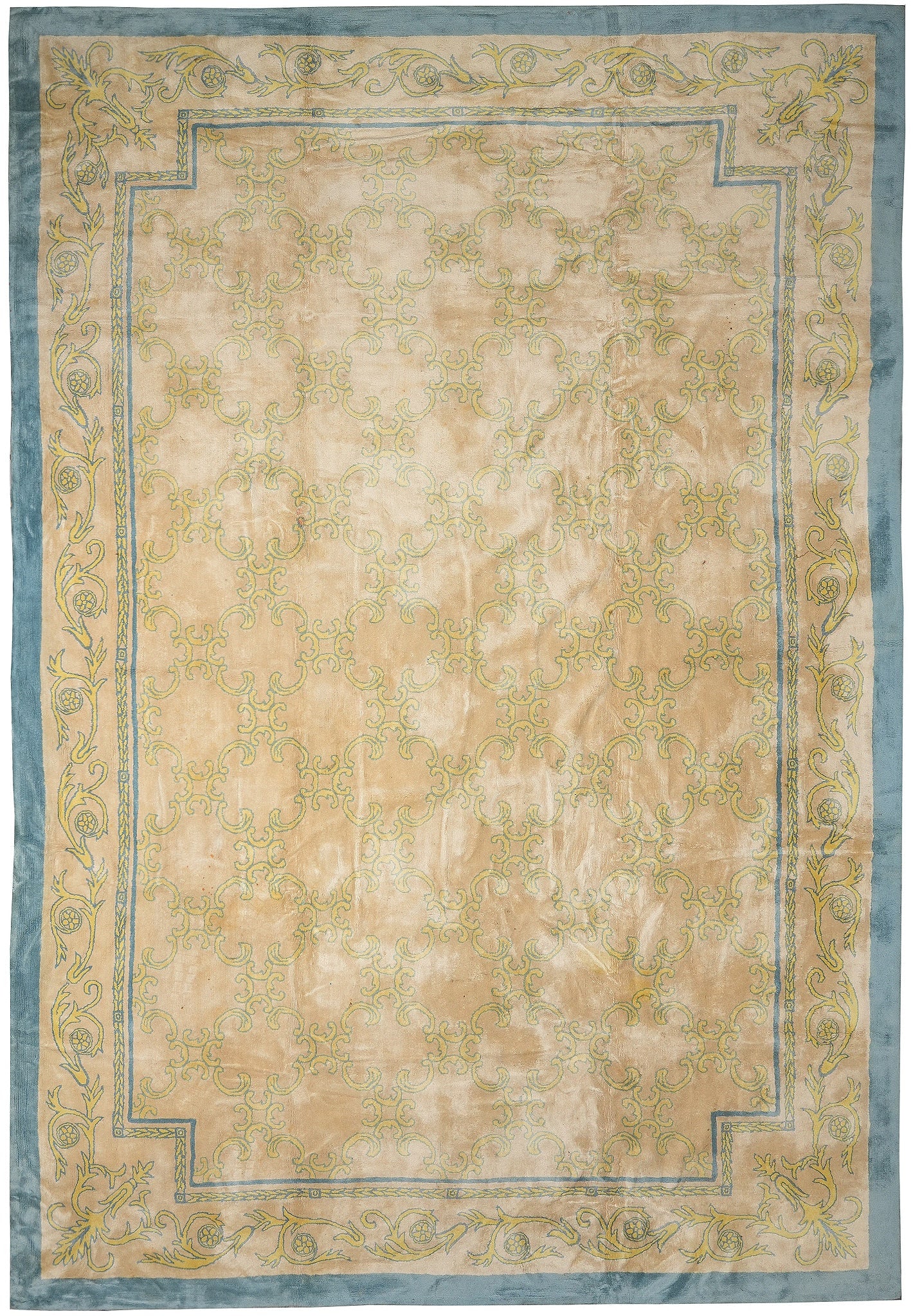 13.7 x 19.9 Oversize 1950's Transitional French Old Wool Rug: 13.7 x 19.9 Oversize 1950's Transitional French Old Wool Rug Free continental US Shipping An exceptional oversized transitional French rug from the 1950s, handcrafted with classic European elegance an