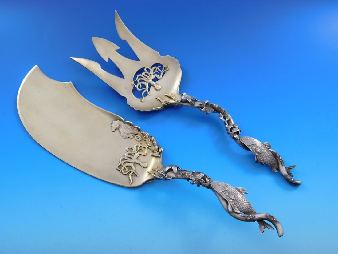Shiebler Narragansett 2-Pc Sterling Silver Fish Serving Set Sea Motif: Shiebler Narragansett 2-Pc Sterling Silver Fish Serving Set Sea Motif Discover the elegance of the Narragansett by Shiebler Sterling Silver Fish Serving Set, a stunning 2-piece collection that capture