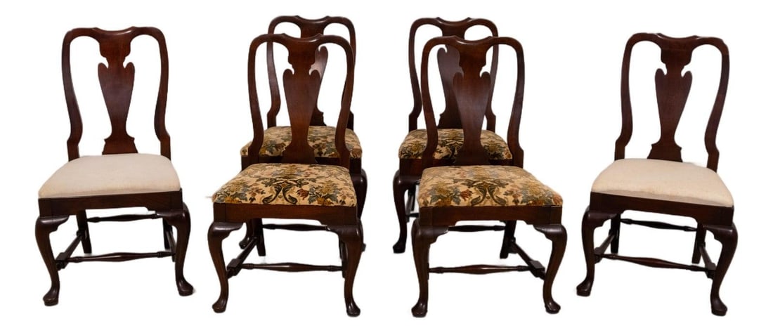 Set of 6 Hickory Chair Co Mahogany Dining Chairs Queen Anne Style: Set of 6 Hickory Chair Co Mahogany Dining Chairs Queen Anne Style This set of six dining room chairs showcases the elegant craftsmanship of the Hickory Chair Company, constructed from rich mahogany. E