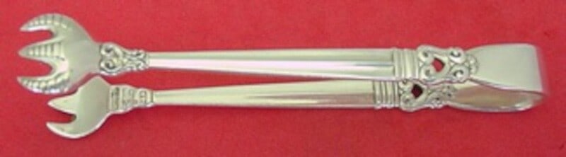 International Silver Royal Danish Sterling Silver Sugar Tong 4 1/4" (1 of 1)