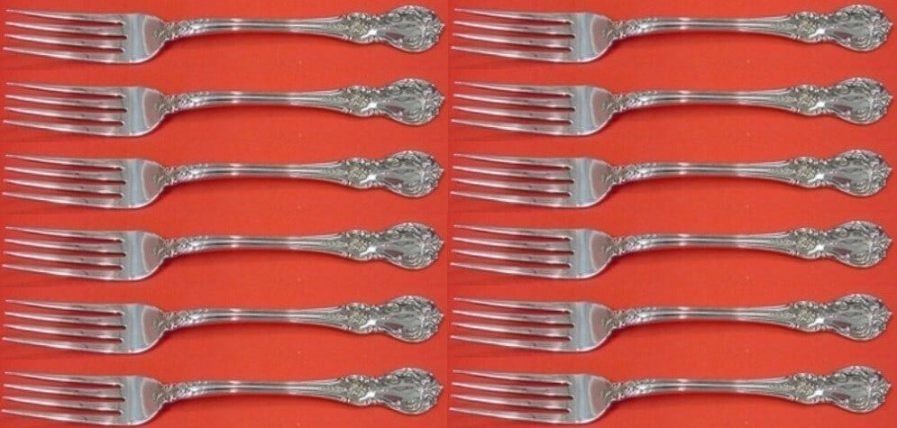 Towle Old Master Sterling Silver Forks Set of 12: Towle Old Master Sterling Silver Forks Set of 12 This exquisite set of 12 regular forks is crafted from sterling silver in the elegant Old Master pattern by Towle. Each fork measures 7 1/4 inches and 
