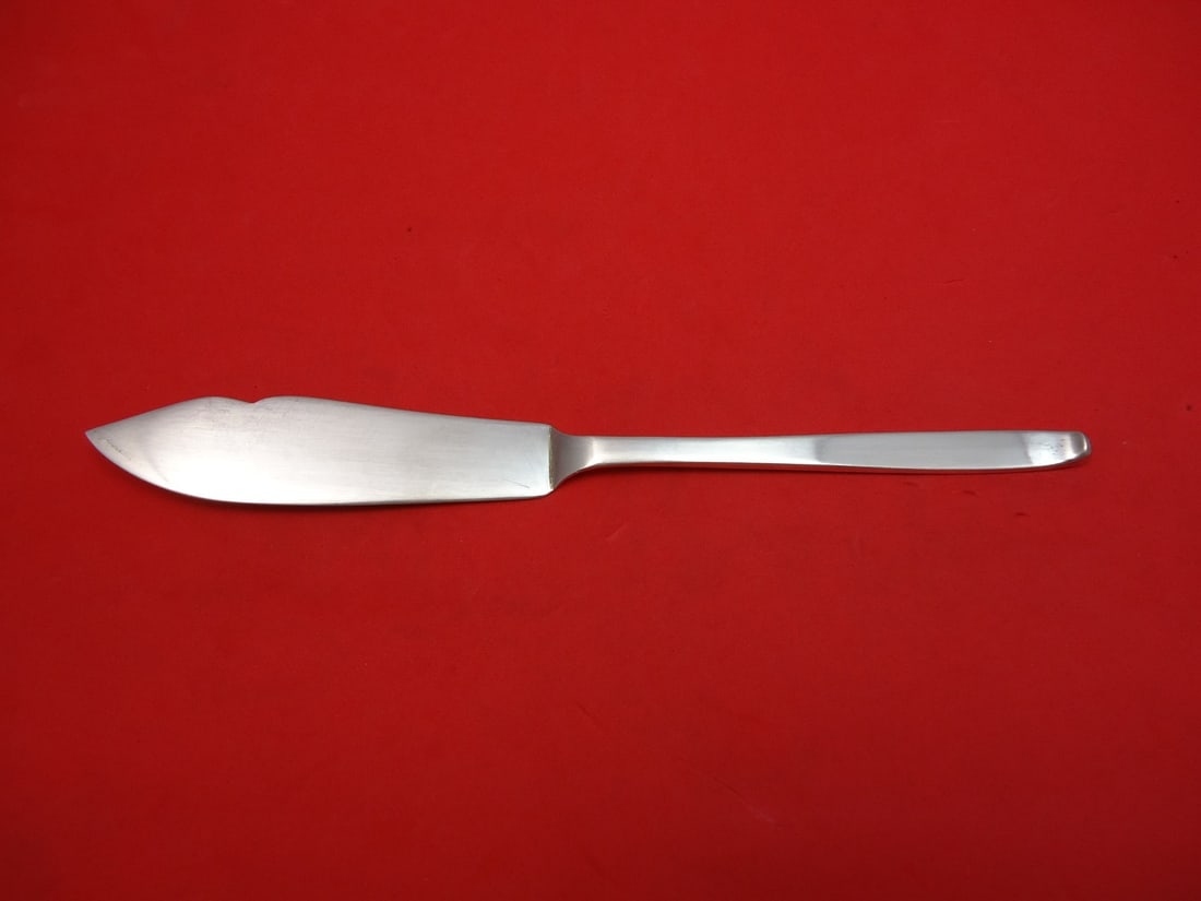Evald Nielsen Funkis Sterling Silver Fish Knife 7 7/8 inches: Evald Nielsen Funkis Sterling Silver Fish Knife 7 7/8 inches This exquisite fish knife features a flat handle designed in the iconic Funkis pattern by renowned Danish silversmith Evald Nielsen. Crafte