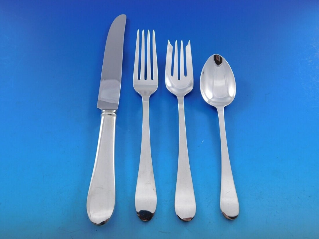 Tiffany & Co. Salem Sterling Silver 4-Piece Place Setting: Tiffany & Co. Salem Sterling Silver 4-Piece Place Setting Enhance your dining experience with this exquisite 4-piece place setting from the Salem pattern by Tiffany & Co. Crafted from high-quality ste