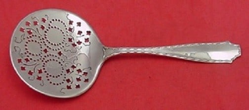 Tiffany & Co. Marquise Sterling Silver Tomato Server 7 7/8 inch: Tiffany & Co. Marquise Sterling Silver Tomato Server 7 7/8 inch Introducing the exquisite Marquise Tomato Server by Tiffany & Co., a stunning piece crafted from high-quality sterling silver. This serv