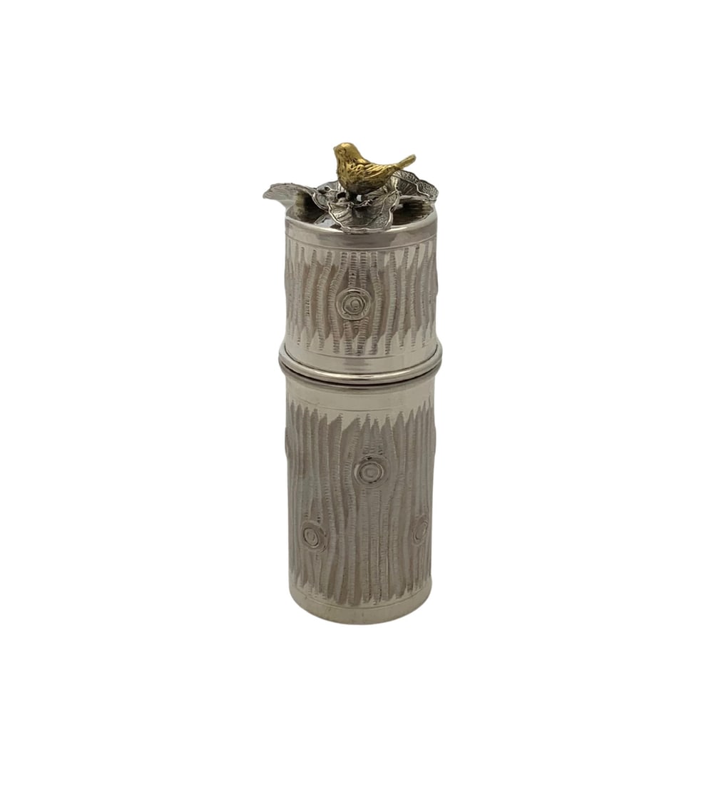 Handmade 925 Sterling Silver Gilded Bird Tree Matchbox Holder: Handmade 925 Sterling Silver Gilded Bird Tree Matchbox Holder This exquisite matchbox holder is crafted from fine 925 sterling silver and features elegant gold plating. Its handmade design showcases i