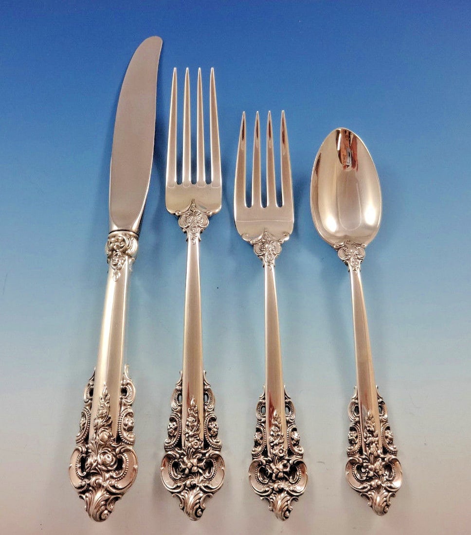Wallace Grande Baroque Sterling Silver Flatware Set 36 pcs for 8: Wallace Grande Baroque Sterling Silver Flatware Set 36 pcs for 8 Experience the elegance of the Grande Baroque Sterling Silver Flatware Set, crafted by Wallace. This exquisite 36-piece set is designed