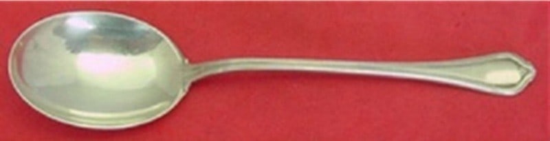 Towle Paul Revere Sterling Ice Cream Spoon 5 3 8 Inch: Towle Paul Revere Sterling Ice Cream Spoon 5 3 8 Inch This is a sterling silver ice cream spoon in the Paul Revere pattern by Towle. Made in the United States between 1900 and 1940, this original piec