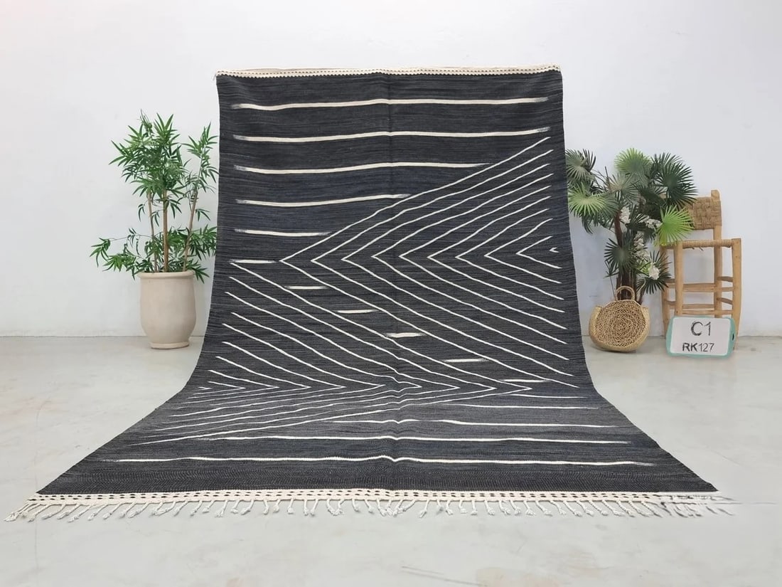 Authentic Handmade Berber Wool Rug 5 x 10 Feet Moroccan Craftsmanship: Authentic Handmade Berber Wool Rug 5 x 10 Feet Moroccan Craftsmanship Discover the beauty of an Authentic Handmade Berber Wool Rug, expertly crafted by skilled local Berber women weavers in the Atlas 