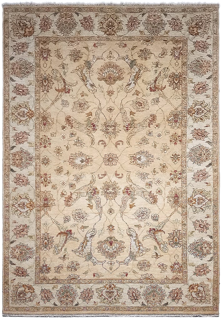 5.1 x 8 Agra Handmade Wool Rug in Neutral Colors: 5.1 x 8 Agra Handmade Wool Rug in Neutral Colors Free continental US Shipping Enhance your home decor with the sophisticated 5' x 8' Quality Agra Handmade Rug, crafted with care by skilled artisans in
