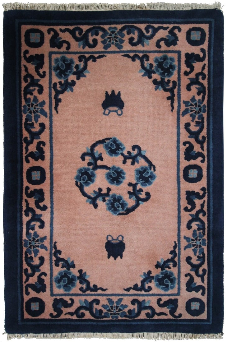Antique Peking Art Deco Wool Rug 2x3 Hand Knotted Chinese: Antique Peking Art Deco Wool Rug 2x3 Hand Knotted Chinese This is an antique Art Deco Chinese rug, hand-knotted in the early 20th century. Featuring a rectangular shape and a minimalistic design with 