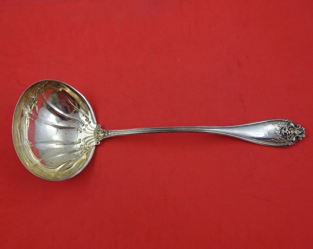 International Sterling Silver Florence Oyster Ladle Fluted 10 5/8 Inches: International Sterling Silver Florence Oyster Ladle Fluted 10 5/8 Inches This exquisite oyster ladle is part of the Florence pattern by International Sterling. Crafted from high-quality sterling silve