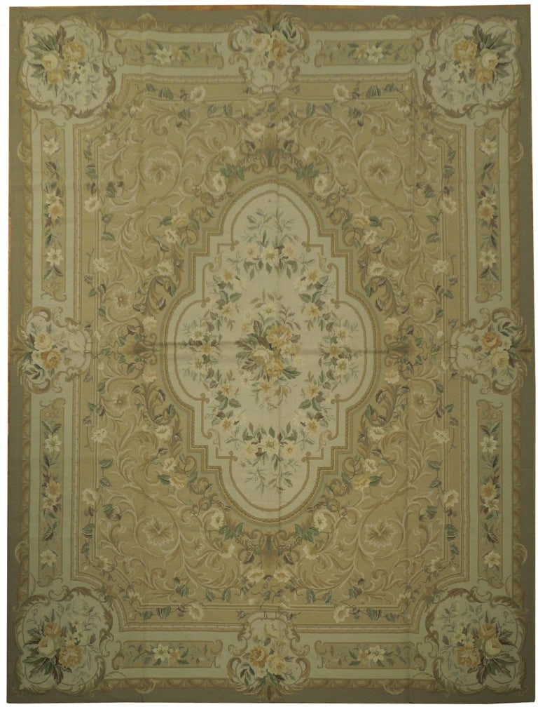 Sage Green Tortilla Brown 8 x 10 Handmade Aubusson Flat Weave Rug: Sage Green Tortilla Brown 8 x 10 Handmade Aubusson Flat Weave Rug Free continental US Shipping Elevate your home decor with the exquisite 8 x 10 Sage Green and Tortilla Brown Double Knot Aubusson Flat