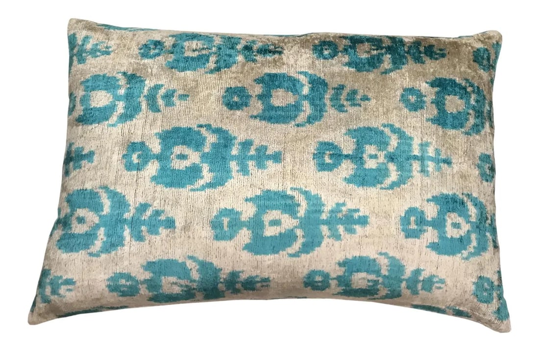 Tiffany Blue Silk Ikat Velvet Pillow With Linen Backing 16x24: Tiffany Blue Silk Ikat Velvet Pillow With Linen Backing 16x24 This handmade pillow cushion features a silk Uzbek Ikat velvet front, complemented by a natural linen backing and a hidden zipper for a se