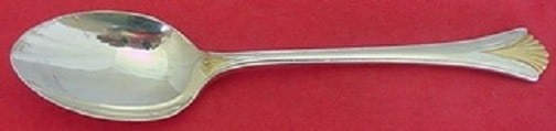 Vintage Lunt Regency Shell Gold Sterling Silver Soup Spoon 6 5/8 inches: Vintage Lunt Regency Shell Gold Sterling Silver Soup Spoon 6 5/8 inches This exquisite vintage soup spoon, measuring 6 5/8 inches, features the elegant Regency Shell Gold pattern by Lunt. Crafted from