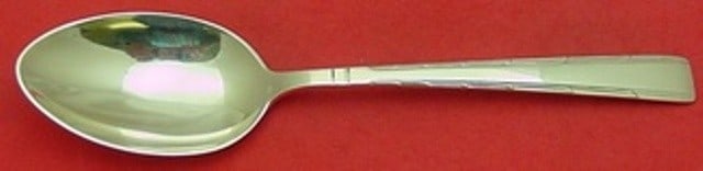 Easterling Horizon Sterling Silver Serving Spoon 8.5 Inch: Easterling Horizon Sterling Silver Serving Spoon 8.5 Inch This elegant serving spoon features the Horizon pattern by Easterling, crafted from high-quality sterling silver. With a length of 8 1/2 inche