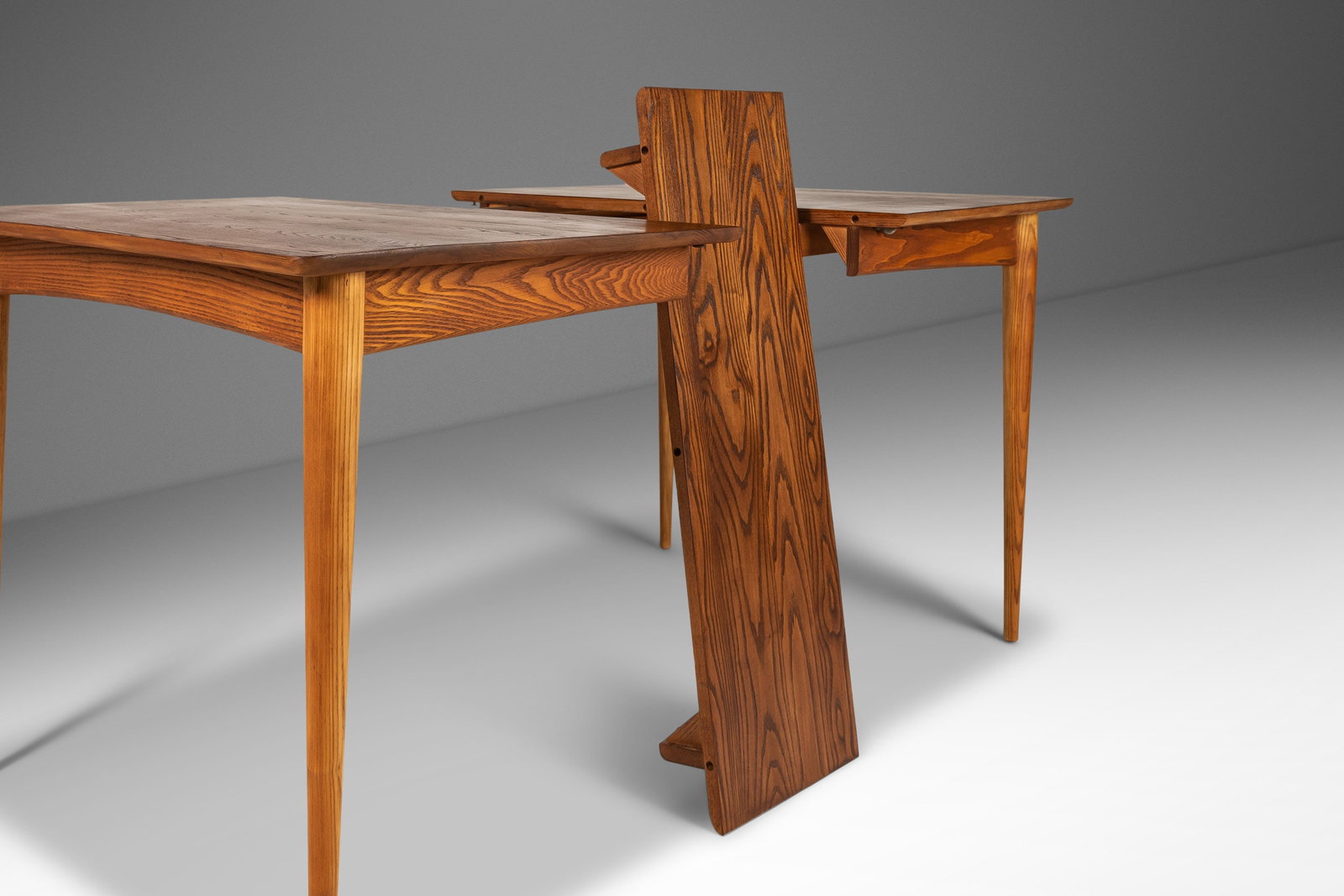 1960s Angular Mid Century Modern Solid Oak Dining Table USA - 2