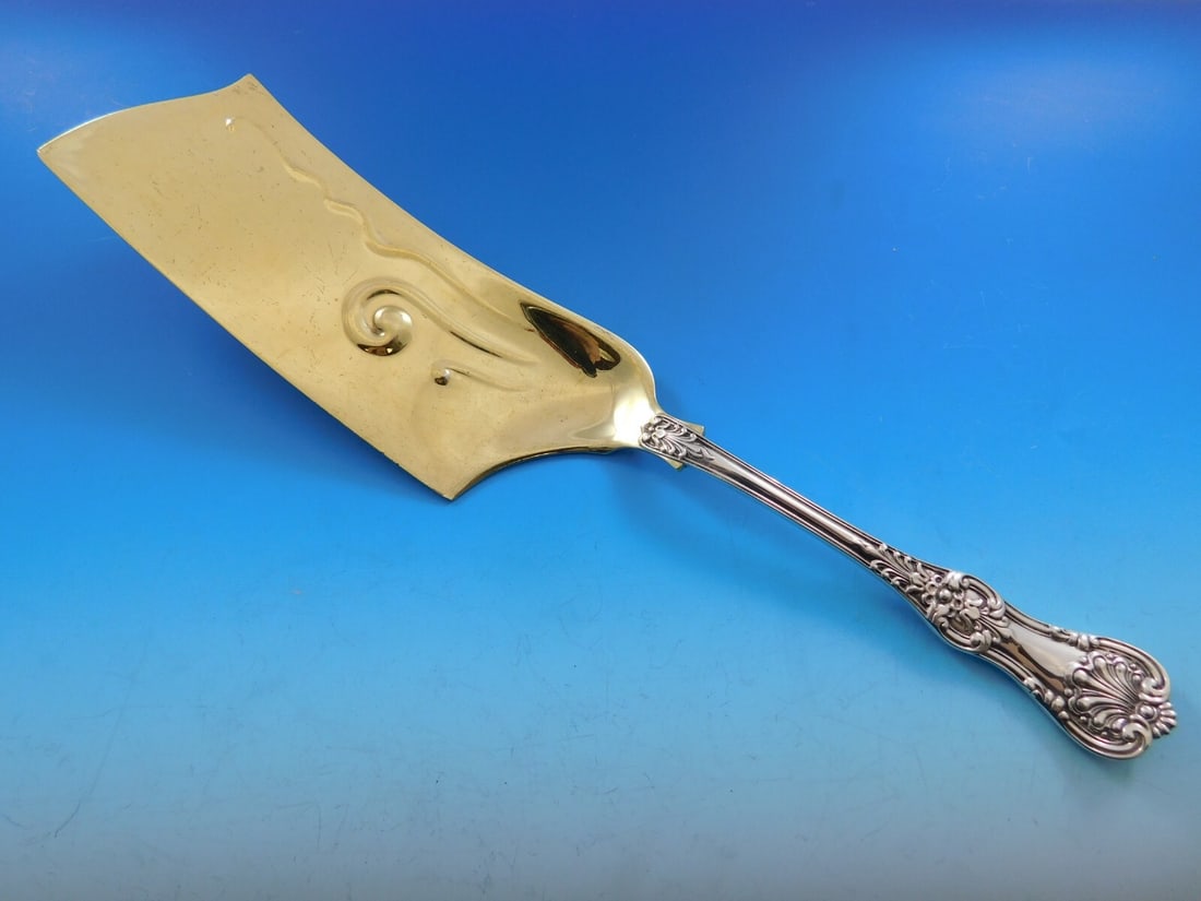 Tiffany & Co English King Sterling Silver Ice Cream Slice 12 Inch: Tiffany & Co English King Sterling Silver Ice Cream Slice 12 Inch Presenting the exquisite English King ice cream slice by Tiffany & Co., crafted from high-quality sterling silver. This elegant servin