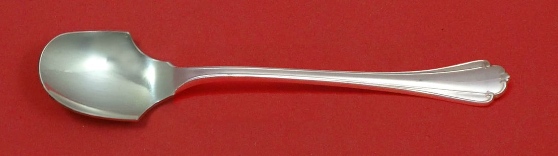 Lunt Delicacy Sterling Silver Cheese Scoop Custom Made 5.5 Inch: Lunt Delicacy Sterling Silver Cheese Scoop Custom Made 5.5 Inch This exquisite cheese scoop from the Delicacy pattern by Lunt is a custom-made piece crafted from high-quality sterling silver. Measurin