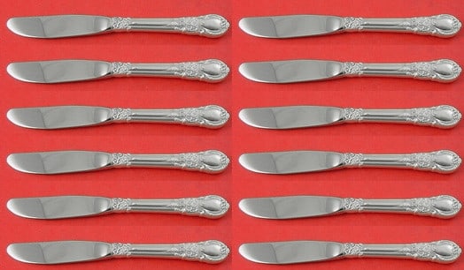Lunt American Victorian Sterling Silver Butter Spreader Set 12 pcs: Lunt American Victorian Sterling Silver Butter Spreader Set 12 pcs Elevate your dining experience with this exquisite set of 12 butter spreaders from Lunt, featuring the elegant American Victorian pat