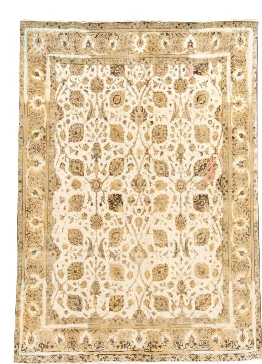Vintage Persian Tabriz Wool Rug 9' x 12' Floral Design: Vintage Persian Tabriz Wool Rug 9' x 12' Floral Design Discover the exquisite beauty of this Early 20th Century Vintage Persian Tabriz Wool Rug. Hand-knotted with care, this stunning rug features an i