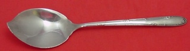 Towle Madeira Sterling Silver Jelly Server Floral Design 6.5": Towle Madeira Sterling Silver Jelly Server Floral Design 6.5" This exquisite Madeira jelly server by Towle is crafted from high-quality sterling silver, showcasing a beautiful floral pattern. Measurin