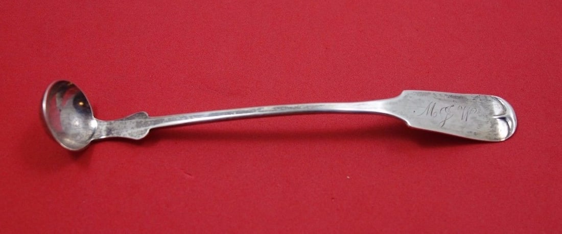 S.F. Cal Coin Silver Mustard Ladle 6 Inch Plain Tip Monogrammed: S.F. Cal Coin Silver Mustard Ladle 6 Inch Plain Tip Monogrammed This exquisite mustard ladle is crafted from California coin silver by S.F. Cal, showcasing a classic plain tip design. Measuring 6