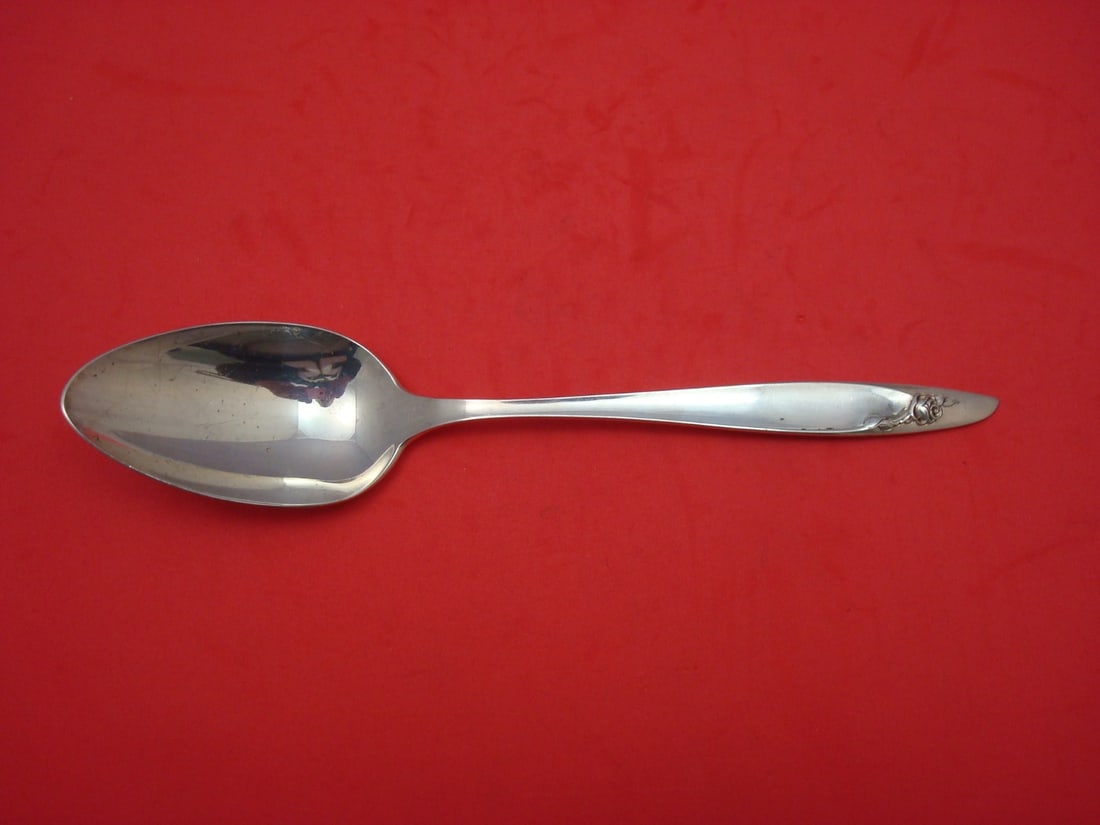 Alvin Eternal Rose Sterling Silver Serving Spoon 8 3/8 Vintage: Alvin Eternal Rose Sterling Silver Serving Spoon 8 3/8 Vintage This vintage serving spoon from Alvin features the elegant Eternal Rose pattern, crafted from high-quality sterling silver. Measuring 8 3