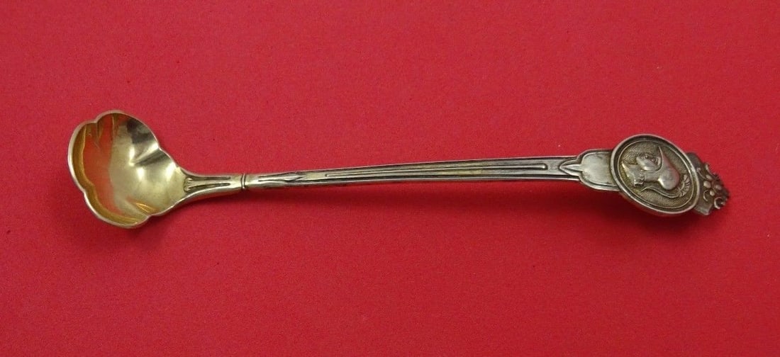 Sterling Silver Mustard Ladle Medallion Bishop and Rein Gold Washed 5 1/4: Sterling Silver Mustard Ladle Medallion Bishop and Rein Gold Washed 5 1/4 A Medallion pattern mustard ladle by Bishop and Rein, made of sterling silver. This original gold-washed piece measures 5 1/4 