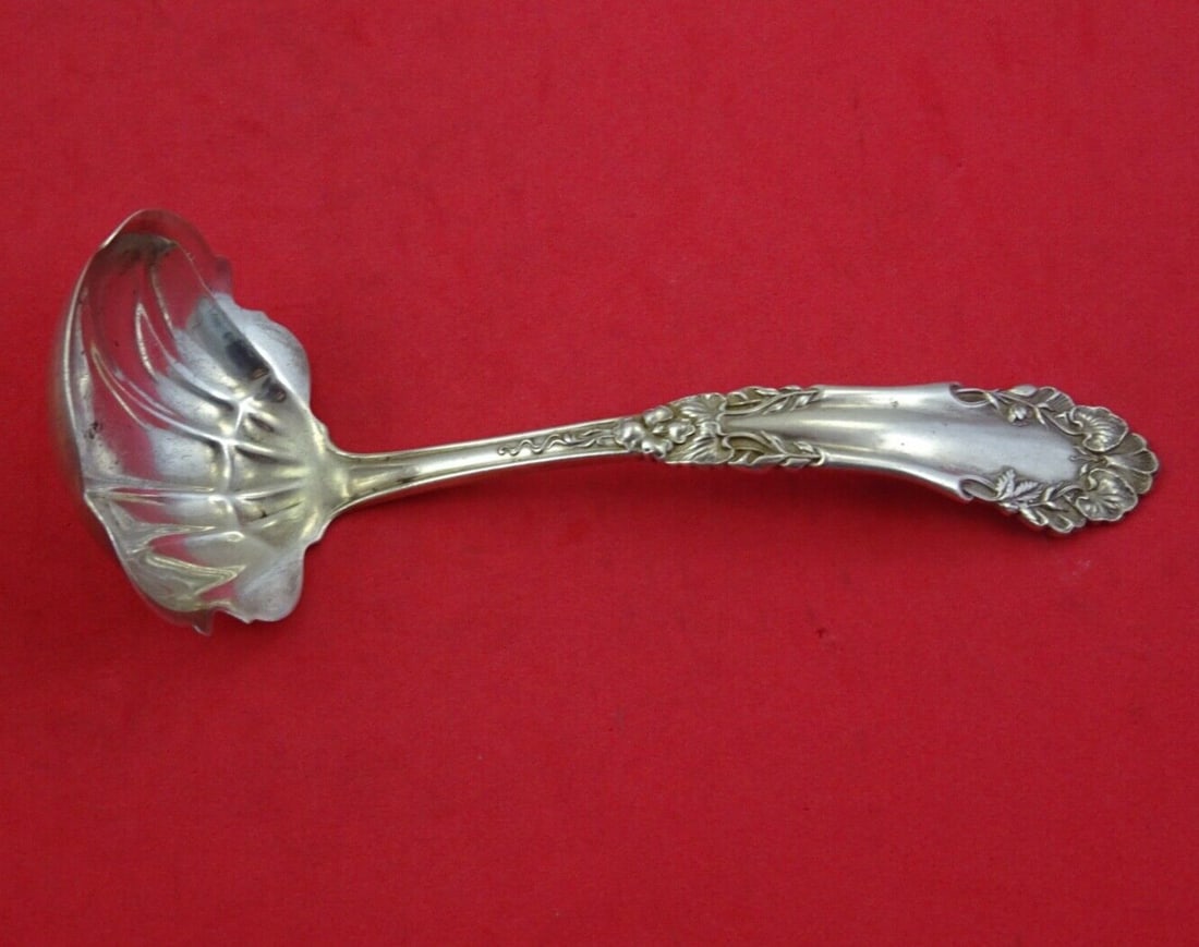 International Silver Marcell Sterling Silver Gravy Ladle 6 5/8 Inches: International Silver Marcell Sterling Silver Gravy Ladle 6 5/8 Inches This exquisite gravy ladle from the Marcell pattern by International Silver is crafted from high-quality sterling silver. With a l
