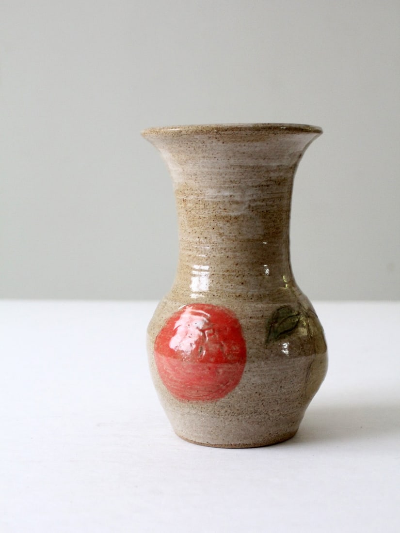 Artist Signed Vintage Studio Pottery Vase with Apple and Pear Design: Artist Signed Vintage Studio Pottery Vase with Apple and Pear Design This vintage studio pottery vase showcases a unique hand-painted and etched design featuring an apple and pear motif, beautifully c