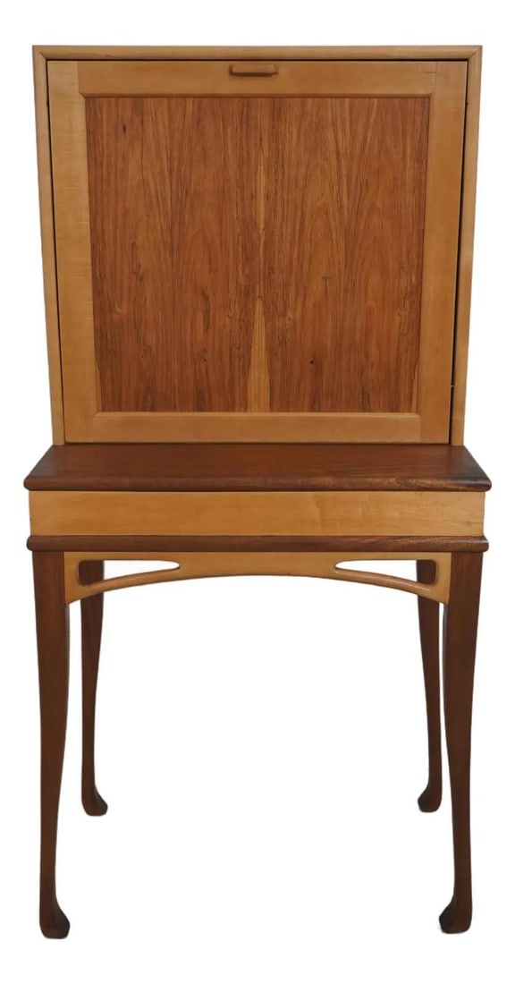 Studio Crafted Writing Desk in Art Nouveau Manner of Carlo Zen: Studio Crafted Writing Desk in Art Nouveau Manner of Carlo Zen This Art Nouveau style desk is a studio-crafted, bench-made piece inspired by the manner of Carlo Zen. Constructed using mixed woods, it 