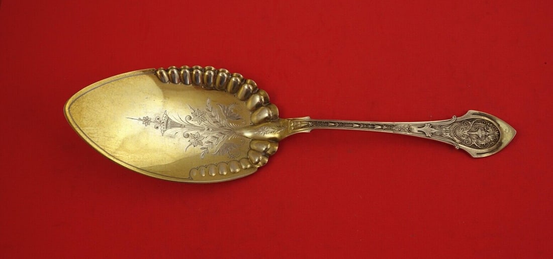 Wood & Hughes Angelo Sterling Silver Pie Knife 10 1/2 Bright-Cut Gold Wash: Wood & Hughes Angelo Sterling Silver Pie Knife 10 1/2 Bright-Cut Gold Wash This exquisite pie knife is part of the Angelo pattern by Wood & Hughes, crafted from high-quality sterling silver. Featuring