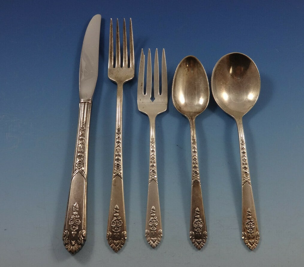 Promise Royal Crest Sterling Silver Flatware Set for 8 40 Pieces with Storage Chest: Promise Royal Crest Sterling Silver Flatware Set for 8 40 Pieces with Storage Chest Elevate your dining experience with the exquisite Promise by Royal Crest Sterling Silver Flatware Set. This post-194