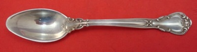 Gorham Chantilly Sterling Silver Melon Spoon Plain Bowl 5 3/4 Inch: Gorham Chantilly Sterling Silver Melon Spoon Plain Bowl 5 3/4 Inch This exquisite Chantilly by Gorham sterling silver melon spoon features a plain bowl and measures 5 3/4 inches in length. Crafted in 