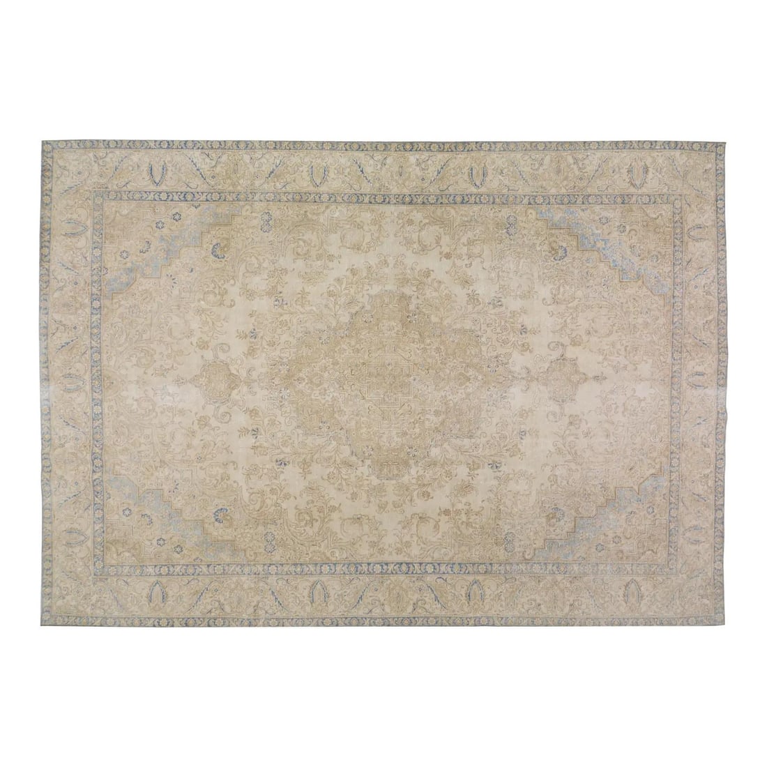 9'x12'8" Gray Wool Area Rug Hand Knotted Vintage: 9'x12'8" Gray Wool Area Rug Hand Knotted Vintage This vintage hand-knotted wool rug is crafted using traditional rug-making techniques, offering a blend of timeless craftsmanship and contemporary desi