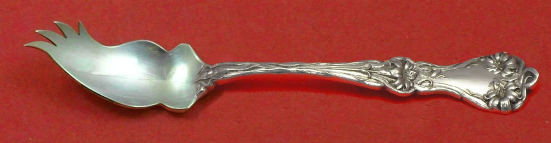 Alvin Majestic Sterling Silver Pate Knife Custom Handmade 6 Inch: Alvin Majestic Sterling Silver Pate Knife Custom Handmade 6 Inch This exquisite Majestic by Alvin pate knife is custom made from high-quality sterling silver, featuring the elegant Majestic pattern. M