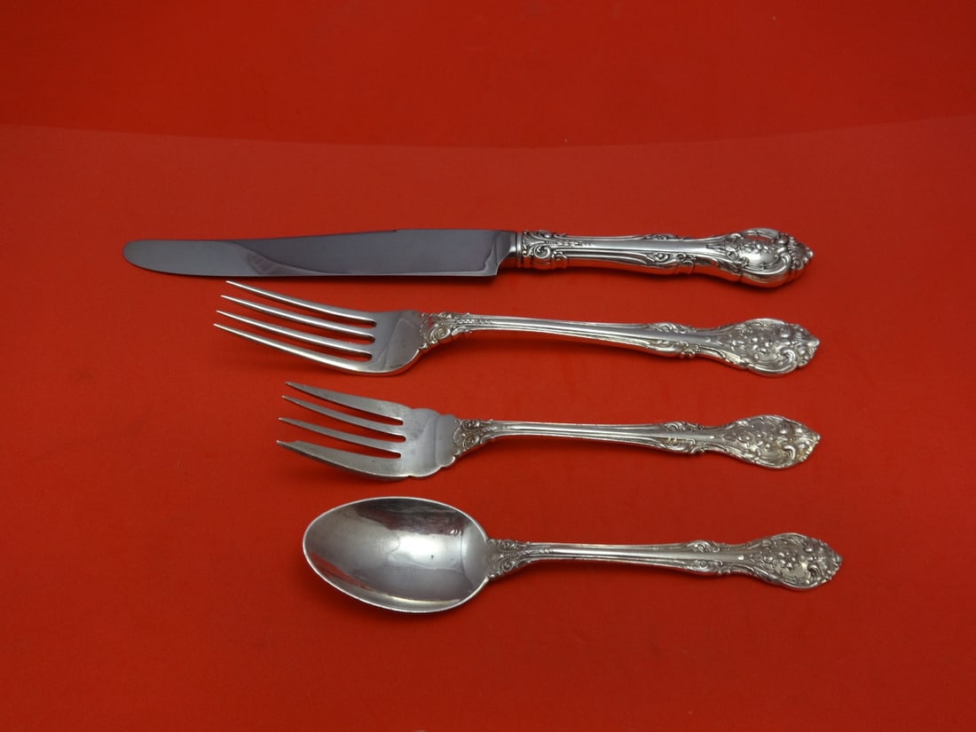 Birks Cavendish Orleans 4pc Sterling Silver Place Setting: Birks Cavendish Orleans 4pc Sterling Silver Place Setting Cavendish Orleans by Birks is a 4-piece sterling silver dinner place setting in the Cavendish Orleans pattern. This pre-owned set includes a d