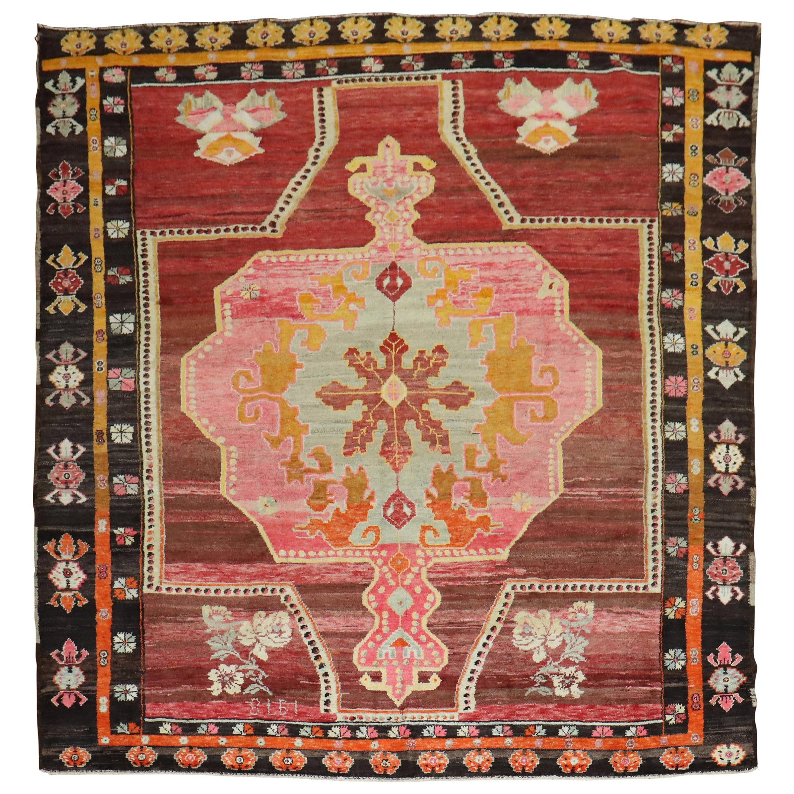 Vintage 1978 Wild Floral Turkish Kars Hand-Knotted Wool Rug: Vintage 1978 Wild Floral Turkish Kars Hand-Knotted Wool Rug This stunning Wild Floral Traditional Turkish Rug, dated 1978, showcases a vibrant and intricate design that is sure to be a statement piece