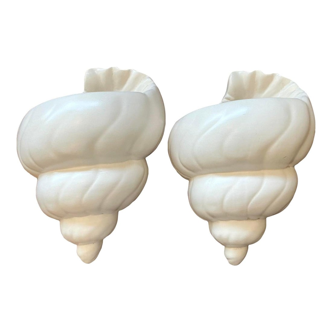 Pair of White Plaster Shell Wall Sconces with Boho Coastal Design: Pair of White Plaster Shell Wall Sconces with Boho Coastal Design This pair of vintage boho light sconces features a sculptural conch shell design, crafted from high-gloss white ceramic or plaster. Th