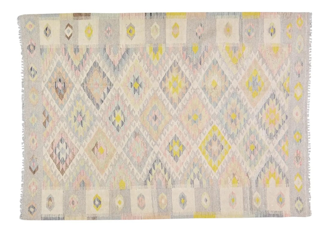 Afghan Maimana Kilim Organic Wool Rug Geometric 4'10 x 6'7 Vintage: Afghan Maimana Kilim Organic Wool Rug Geometric 4'10 x 6'7 Vintage This vintage Afghan Maimana kilim is hand woven using organic wool and features natural colors with a geometric pattern. The rug show