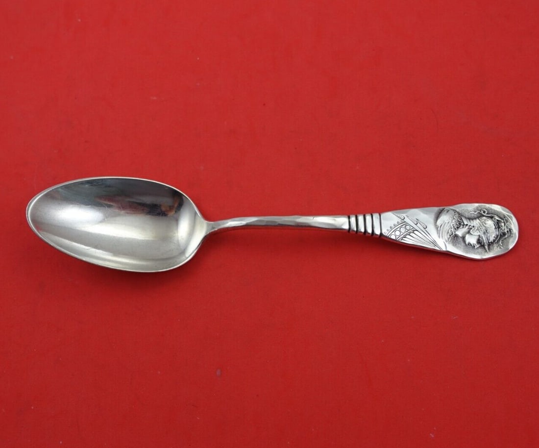 Shiebler Medallion Etruscan Sterling Silver Serving Spoon 8 5/8": Shiebler Medallion Etruscan Sterling Silver Serving Spoon 8 5/8" This exquisite serving spoon features the Medallion pattern, also known as Etruscan or Homeric, crafted by Shiebler. Made from high-qua